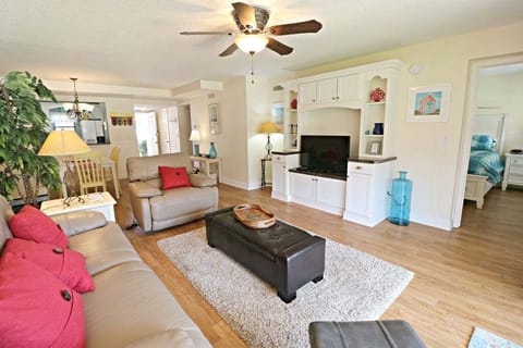 St. Augustine Beach Rentals Living Room