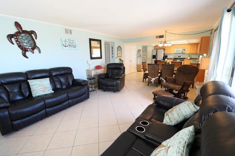 St. Augustine Ocean Front Rentals Living Room