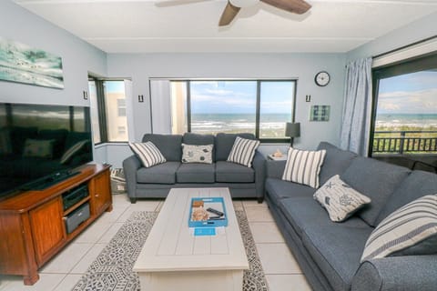 St. Augustine Beach Rentals Living Room