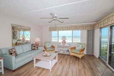St. Augustine Beach Rentals Living Room