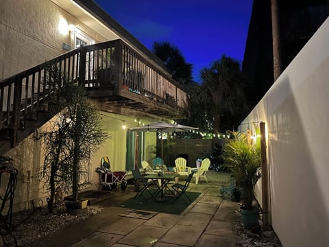 Gem located in the back of this 1945 triplex with balcony seating for 4 guest.