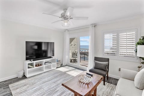 HSRC 413 Living Area