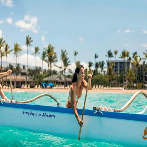 OCEAN CANOE FROM THE MAUNA LANI   OWNERS BEACH CLUB
