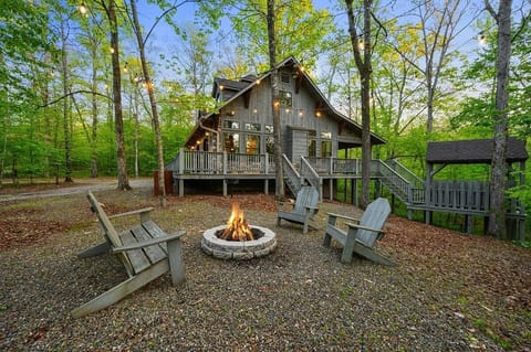 Maison-de-Crique-firepit