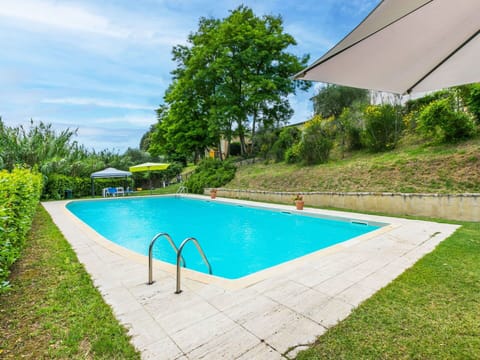 Water, Plant, Sky, Property, Swimming Pool, Building, Nature, Azure, Shade, Cloud
