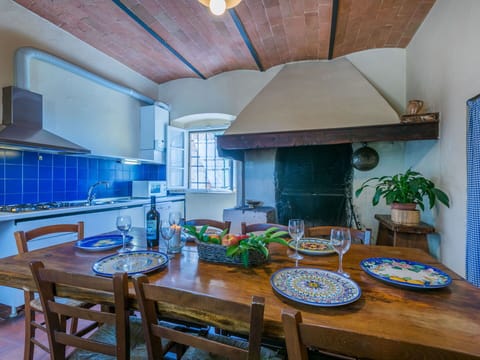 Table, Property, Furniture, Tableware, Countertop, Blue, Azure, Building, Wood, Interior Design