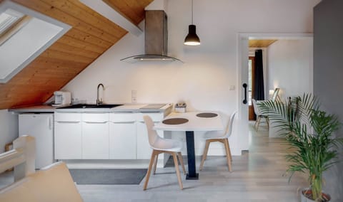 7152d3ac-ea39-4f25-b958-5434a12ba8e0