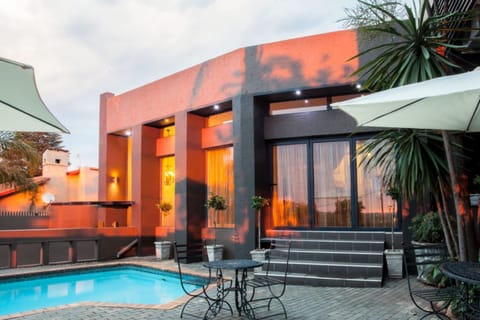 Outdoor pool, pool umbrellas