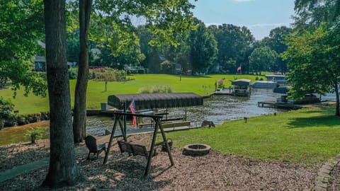 Amazing Lakefront flat backyard with multiple spots to entertain