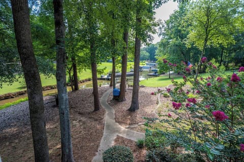 Lakefront Side Garden View
