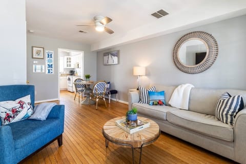 After seeing the Annapolis sites, relax in Eastport Easy's open gathering space.