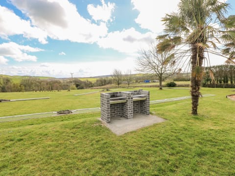 Cottage | Property grounds