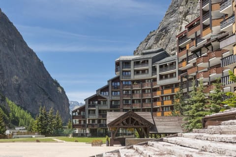 Basic Apartment, Ensuite, Mountain View (App 621) | Mountain view