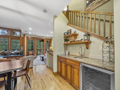 Townhome, 3 Bedrooms | Private kitchen | Fridge, oven, coffee/tea maker, toaster