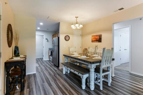 Dining area in unit 1