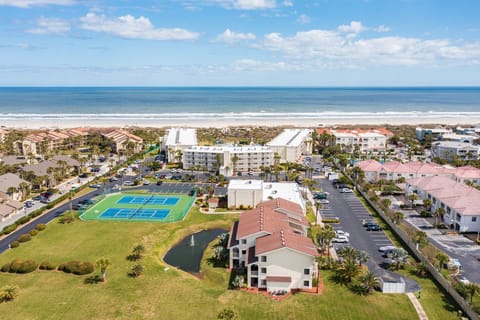Colony Reef Club
