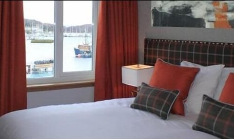 In-room safe, iron/ironing board, free WiFi, bed sheets