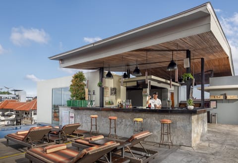 Poolside bar