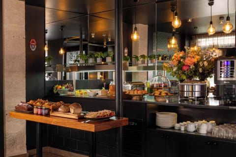 Daily cooked-to-order breakfast for a fee