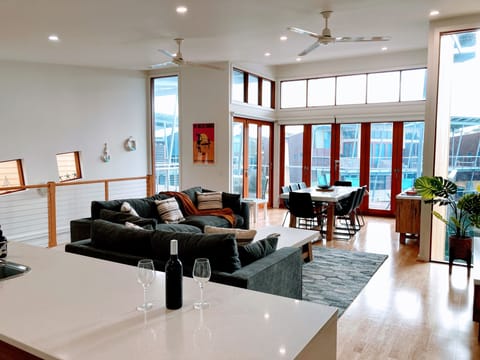 Villa 95 South Shores Resort - open plan upper level