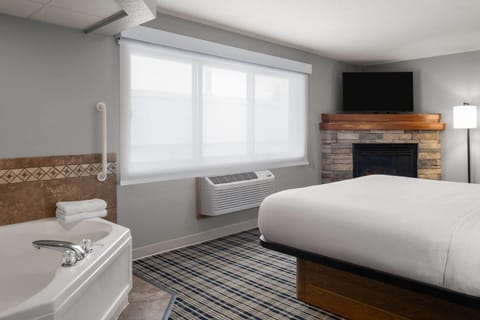 Suite, 1 Bedroom, Non Smoking | Jetted tub