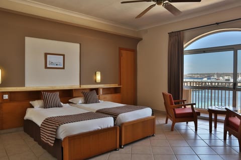 Minibar, in-room safe, desk, blackout drapes