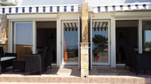Apartment, 1 Bedroom, Accessible, Smoking | Exterior