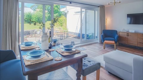 Morien - 2 Bedroom Apartment - Saundersfoot (4246)