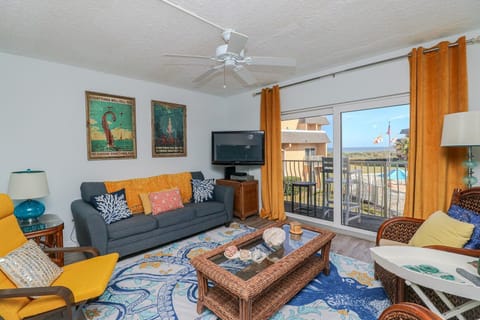 St. Augustine Beach Rentals Living Room