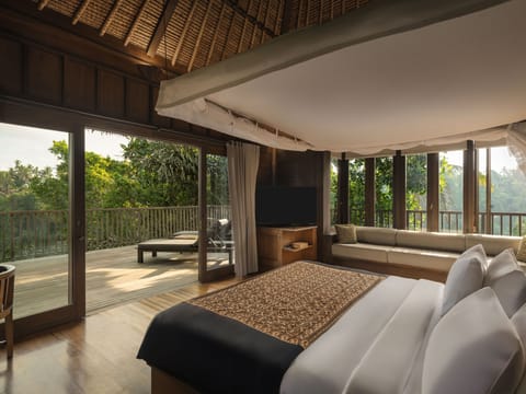 Villa (Valley) | Premium bedding, minibar, in-room safe, laptop workspace