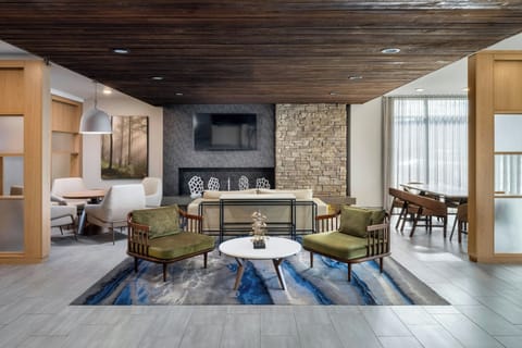 Lobby lounge
