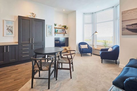 Seaview Retreat, Whitby - Host & Stay