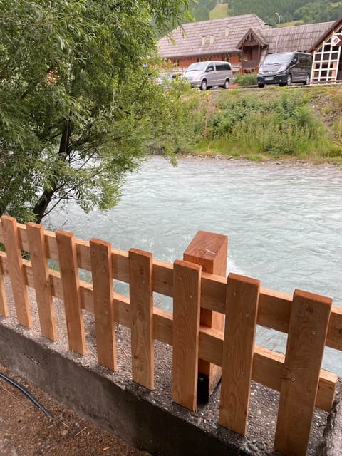 d69f99b8-3a45-4b0b-8310-47f6431d52a5