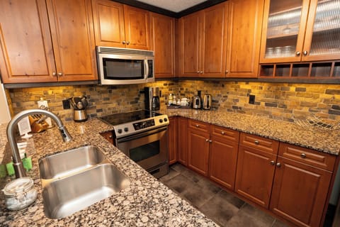 Lots of room to cook in the kitchen.