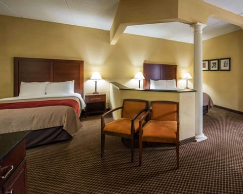 Suite, 2 Queen Beds, Non Smoking | Premium bedding, pillowtop beds, in-room safe, desk