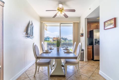 Enjoy Fabulous Mealtime Views!