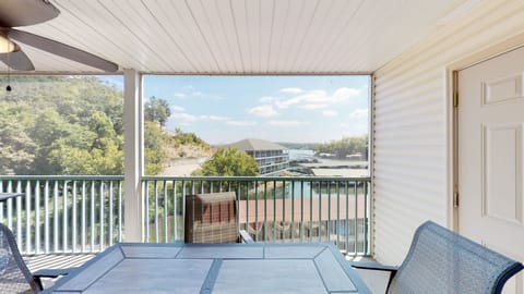 LAKEOZARKVACATION.COM