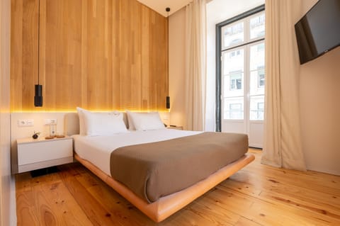 Premier Double Room, Balcony | In-room safe, free WiFi, bed sheets