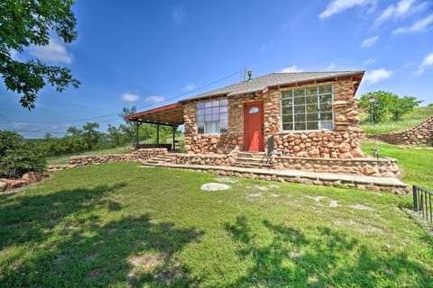 Medicine Park Vacation Rental Cottage | 1BR | 1BA | Single Story | 708 Sq Ft