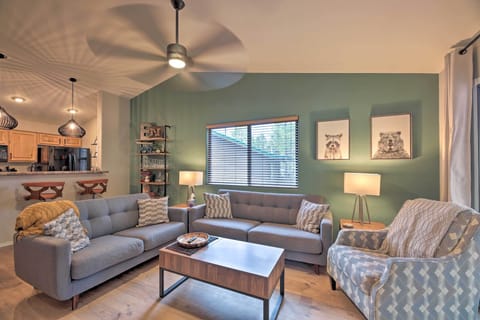 Show Low Vacation Rental | 2BR | 1BA | 840 Sq Ft | Single Story Home