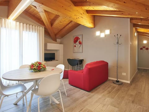 Furniture, Property, Table, Flower, Wood, Chair, Decoration, Interior Design, Architecture, Flooring