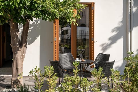 House | Terrace/patio