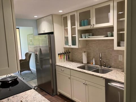 Fully updated kitchen