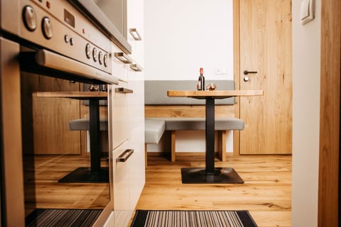 Appartement Deluxe 3 Personen mit Terasse - Appartements Kella-egg Bed and Breakfast in Brand