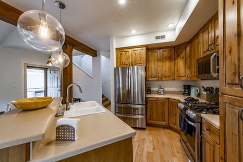 Kitchen central to the living space, so no-one gets left out!