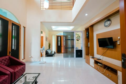 Family Room | Living area | LED TV