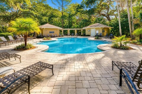 Wendover Dunes Community Pool