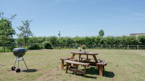 Garden, Hill View Rise, Bolthole Retreats