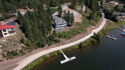 Lake Coeur d'Alene Lake House 