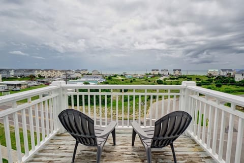 Top level balcony
